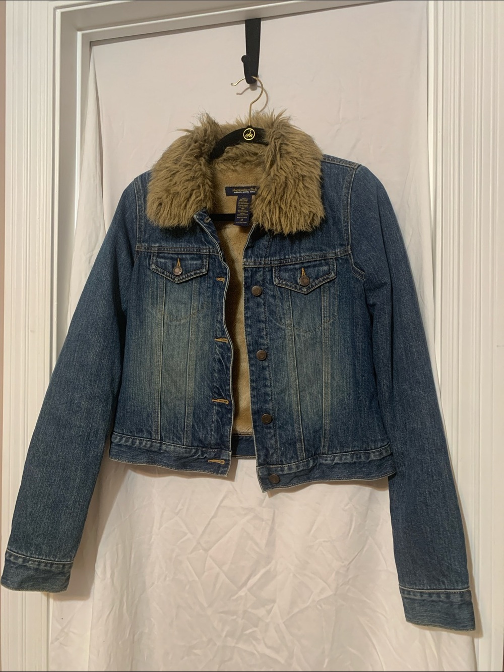 Abercrombie and Fitch Ladies Denim Sherpa lined Fur Collar Jacket